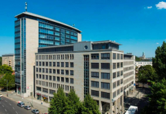 Berlin / Friedrichshain Karl-Marx-Allee, Ladenlokal, Gastronomie mieten oder kaufen