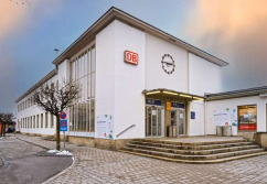 Freilassing Bahnhofstraße, Ladenlokal, Gastronomie mieten oder kaufen