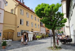 Kaufbeuren , Ladenlokal, Gastronomie mieten oder kaufen
