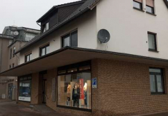 Schloß Holte-Stukenbrock Bahnhofstraße, Ladenlokal, Gastronomie mieten oder kaufen