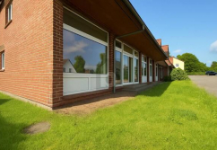 Uetersen , Ladenlokal, Gastronomie mieten oder kaufen