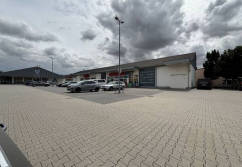 Gröditz Hauptstraße, Ladenlokal, Gastronomie mieten oder kaufen