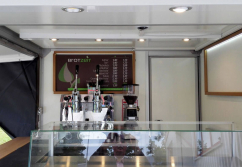 Innenausbau von Foodtrucks und Verkaufsanhänger