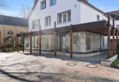 Schlangen Kirchplatz, Ladenlokal, Gastronomie mieten oder kaufen