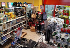 Feucht , Ladenlokal, Gastronomie mieten oder kaufen