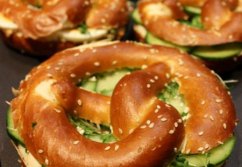 {[de]:Die Valora Holding sucht deutschlandweit für Ditsch kleine Hochfrequenz-Sta