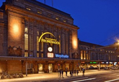 Einkaufszentrum, Typ Bahnhofscenter ✩ Promenaden Hauptbahnhof Leipzig in Leipzig