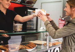 Extrawurst ... ehrlich. lecker. - Guter Geschmack sucht gute Ladenlokale & Stellplätze.