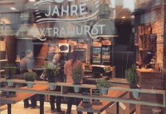 Extrawurst ... ehrlich. lecker. - Guter Geschmack sucht gute Ladenlokale & Stellplätze.