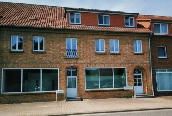 Waren (Müritz) F.-Engels-Platz, Ladenlokal, Gastronomie mieten oder kaufen