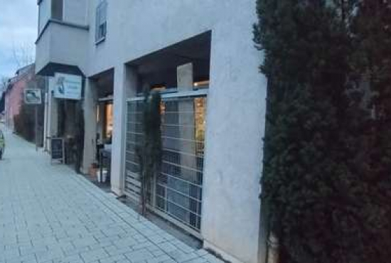 Göppingen Schlater Strasse, Ladenlokal, Gastronomie mieten oder kaufen