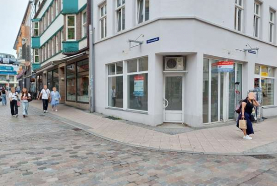 Schwerin , Ladenlokal, Gastronomie mieten oder kaufen