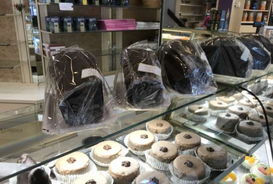 Kelkheim , Ladenlokal, Gastronomie mieten oder kaufen