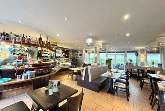 Niederkassel / Rheidt , Ladenlokal, Gastronomie mieten oder kaufen