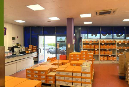 Fürth , Ladenlokal, Gastronomie mieten oder kaufen