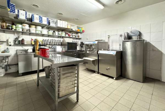 Niederkassel / Rheidt , Ladenlokal, Gastronomie mieten oder kaufen