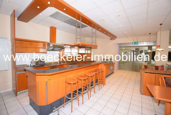 Naumburg , Ladenlokal, Gastronomie mieten oder kaufen