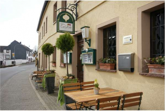 Dahlem Trierer Strasse, Ladenlokal, Gastronomie mieten oder kaufen
