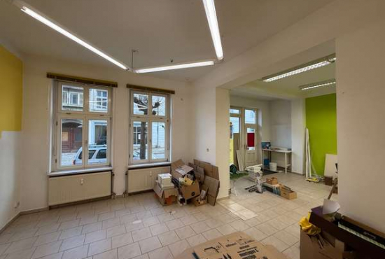 Neustrelitz Elisabethstraße, Ladenlokal, Gastronomie mieten oder kaufen