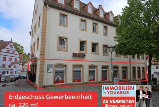 Ottweiler Rathausplatz, Ladenlokal, Gastronomie mieten oder kaufen