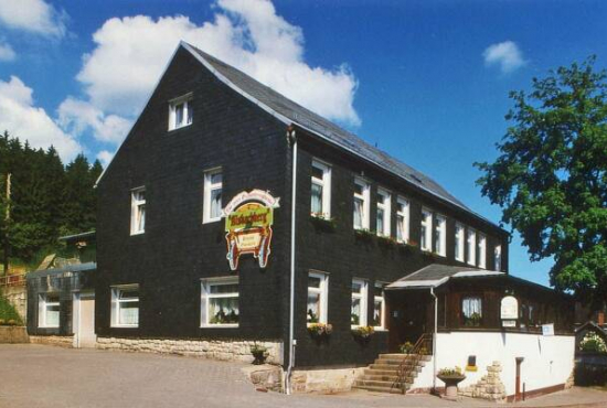 Neuhaus am Rennweg Hauptstraße, Ladenlokal, Gastronomie mieten oder kaufen