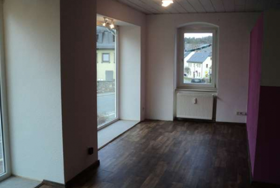 Berga Schloßstr., Ladenlokal, Gastronomie mieten oder kaufen