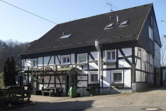 Engelskirchen Katzelweg, Ladenlokal, Gastronomie mieten oder kaufen