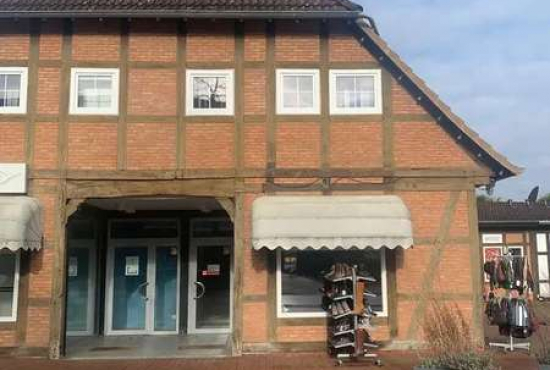 Burgwedel Von-Alten-Straße, Ladenlokal, Gastronomie mieten oder kaufen