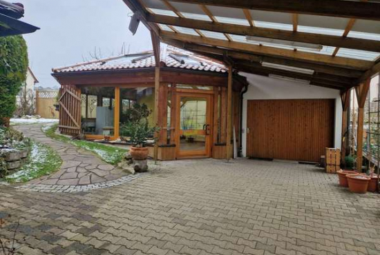 Dettingen an der Erms , Ladenlokal, Gastronomie mieten oder kaufen