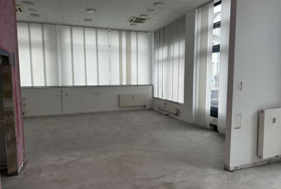 Attendorn Bahnhofstraße, Ladenlokal, Gastronomie mieten oder kaufen