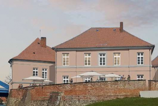 Hoya Schlossplatz, Ladenlokal, Gastronomie mieten oder kaufen
