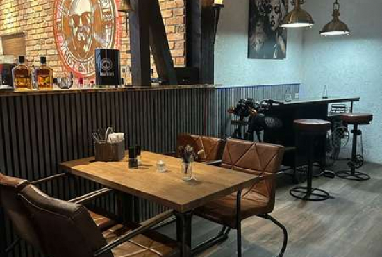 Nürtingen Heiligkreuzstraße, Ladenlokal, Gastronomie mieten oder kaufen