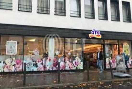 Frankfurt am Main , Ladenlokal, Gastronomie mieten oder kaufen