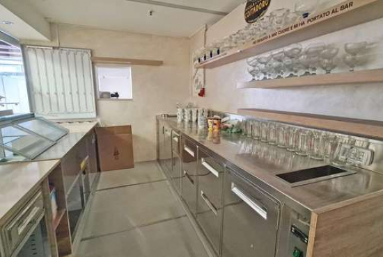 Kaufbeuren Kaiser-Max-Straße, Ladenlokal, Gastronomie mieten oder kaufen