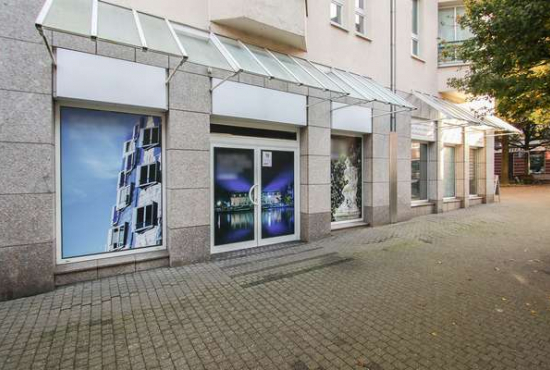Düsseldorf , Ladenlokal, Gastronomie mieten oder kaufen
