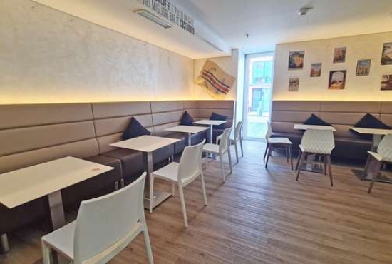 Kaufbeuren Kaiser-Max-Straße, Ladenlokal, Gastronomie mieten oder kaufen