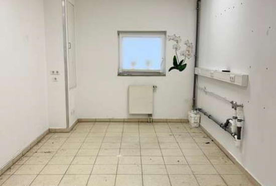Berlin Charlotte-E.-Pauly-Str., Ladenlokal, Gastronomie mieten oder kaufen