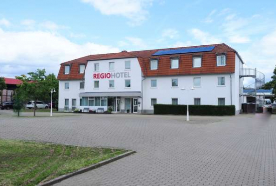 Schönebeck (Elbe) Am Stremsgraben, Ladenlokal, Gastronomie mieten oder kaufen