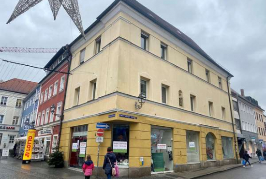 Amberg Untere Nabburger Straße / Ecke Bahnhofstraße/, Ladenlokal, Gastronomie mieten oder kaufen