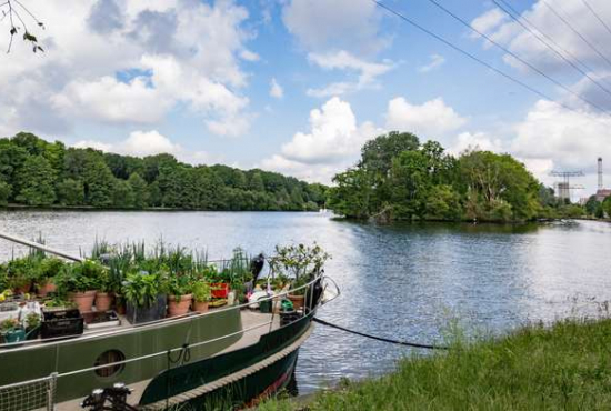 Berlin-Oberschöneweide Rummelsburger Landstraße, Ladenlokal, Gastronomie mieten oder kaufen
