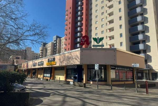 Berlin Waldsassener Straße, Ladenlokal, Gastronomie mieten oder kaufen