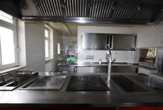 Röhrmoos-Sigmertshausen , Ladenlokal, Gastronomie mieten oder kaufen