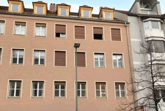 Nürnberg Lorenzer Straße, Ladenlokal, Gastronomie mieten oder kaufen