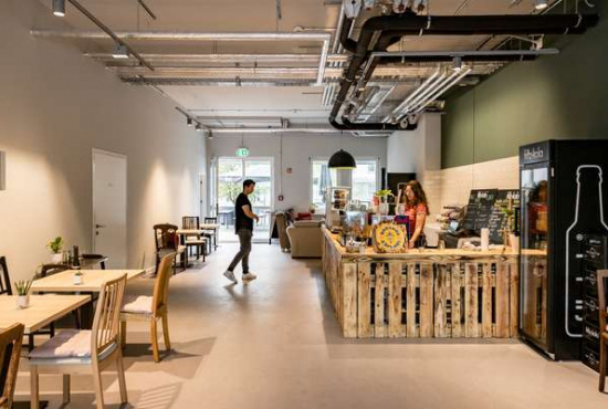 Berlin-Lichtenberg Herzbergstraße, Ladenlokal, Gastronomie mieten oder kaufen