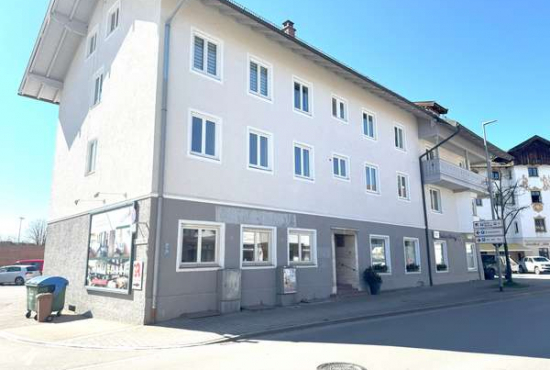 Holzkirchen Tegernseer Str., Ladenlokal, Gastronomie mieten oder kaufen
