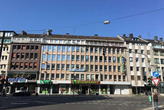 Düsseldorf , Ladenlokal, Gastronomie mieten oder kaufen