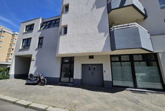 Berlin Stromstraße, Ladenlokal, Gastronomie mieten oder kaufen