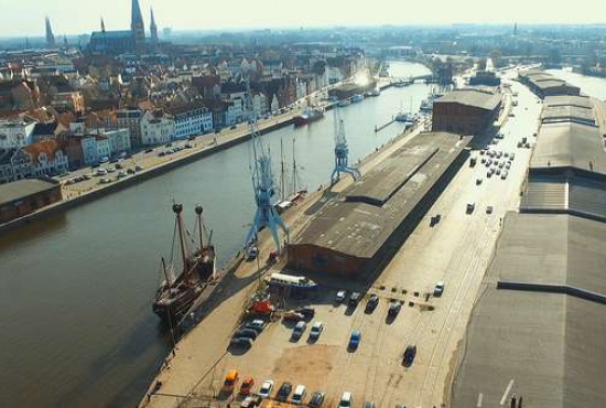 Lübeck , Ladenlokal, Gastronomie mieten oder kaufen