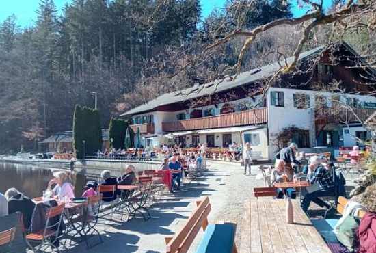 Straßlach-Dingharting Deininger Weiher, Ladenlokal, Gastronomie mieten oder kaufen