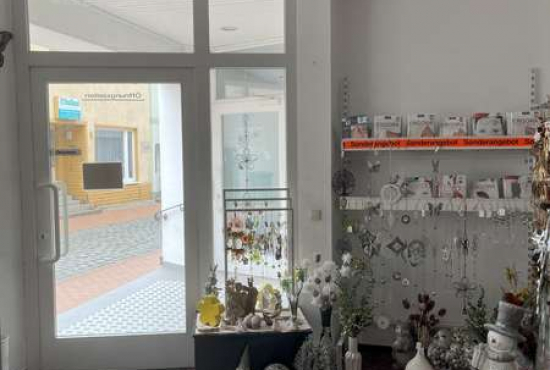 Neubukow Keneser Straße, Ladenlokal, Gastronomie mieten oder kaufen
